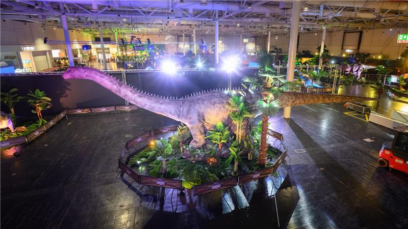 Vom 12. März bis 2. April gastiert die Ausstellung mit mehr als 50 großen Dinosauriermodellen in Niedersachsens Landeshauptstadt.