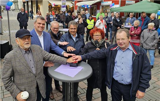 Von 2017 bis 2023 war Armin Kalbe (rechts) Aufsichtsratsvorsitzender der Diakonischen Beratungsdienste.