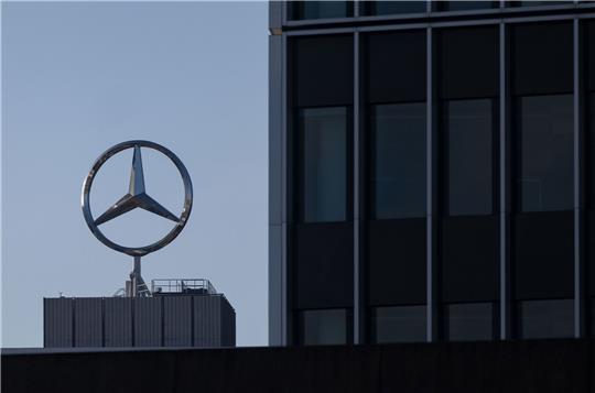 Von 2024 an übernimmt das Hamburger Mercedes-Werk die Fertigung und Montage der elektrischen Achsen für die nächste Generation Mercedes-EQ. Foto: dpa