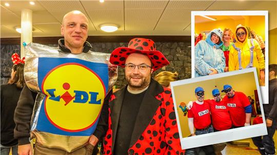 Mehrere Erwachsene in Kostümen auf einer Feier: links eine Person im Lidl-Logo-Outfit, daneben jemand als Marienkäfer; rechts eingeblendete Fotos mit weiteren verkleideten Gruppen.