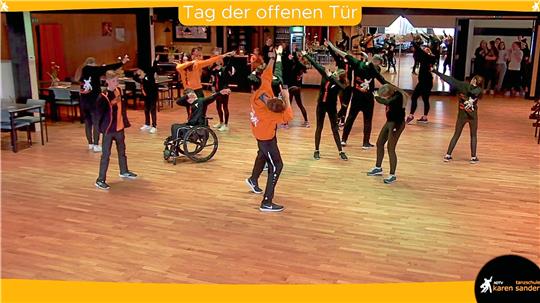 Von „Jumpstyle“ bis Kindertanz: Das Spektrum beim Tag der offenen Tür in der Tanzschule ist groß. Screenshots: Tanzschule