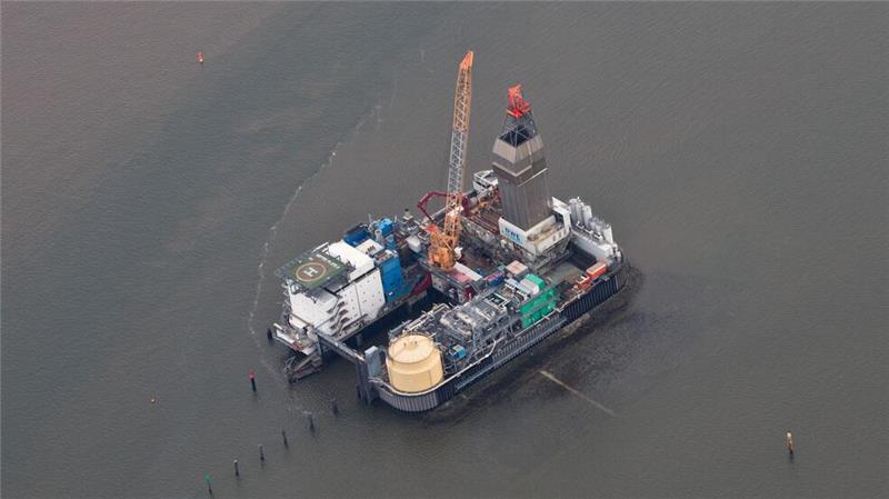 Umwelthilfe legt Widerspruch gegen Ölförderung ein Von Mittelplate aus wird seit 1987 Öl in der Nordsee gefördert. (Archivbild)