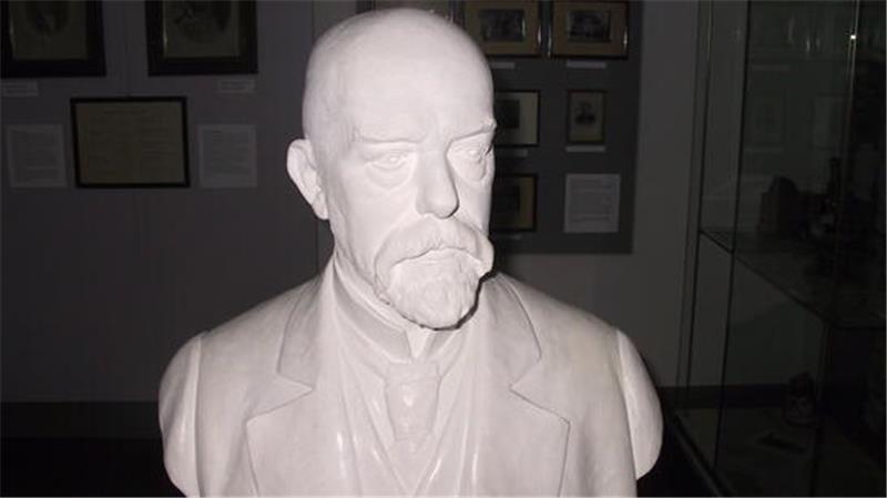 Zweite Büste im Bergwerksmuseum, aber wo sind die Goldmedaillen? Von Nobelpreisträger Robert Koch befinden sich nun in der Sammlung des Oberharzer Bergwerksmuseum.