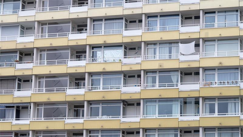 Wohnungskrise: Angst vor Mietanstieg und Wohnungsverlust Von Vermieterseite ist oft zu hören, ein Grund für die teils hohen Mieten seien zu kleinteilige Vorschriften, gestiegene Handwerker- und Neubaukosten. (Symbolbild)