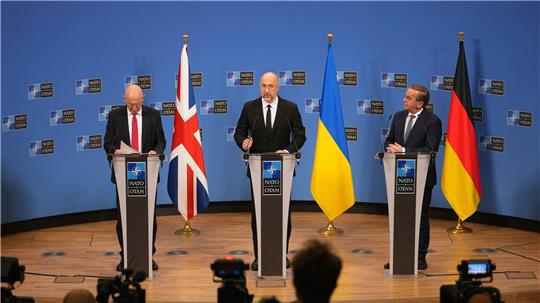 Von den Nato-Verteidigungsministern erhielt die Ukraine einige Hilfszusagen.