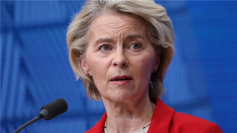 Von der Leyen räumt Fehler in der Arktis ein.