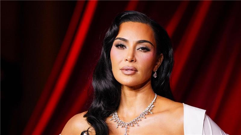 Kim Kardashian sagt zu Überfall in Paris vor Gericht aus Vor Gericht in Paris wird Kim Kardashian den Männern gegenüberstehen, die nach Überzeugung der Anklage für den Überfall auf sie in einem Pariser Hotel 2016 verantwortlich sind. (Archivbild)
