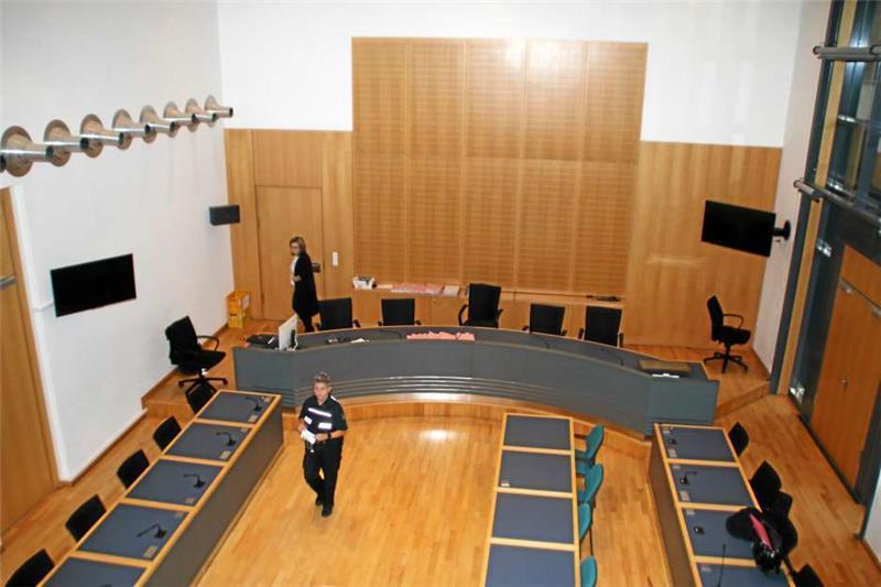 Vor Verhandlungsbeginn: Der Saal A 23 im Landgericht Magdeburg.