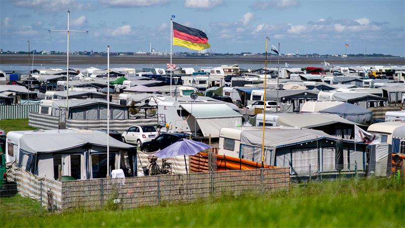 Vor allem Campingplätze sind im Sommer oft gefragte Reiseziele. (Archivbild) 
