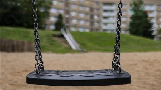 Vor allem Kinder und Jugendliche mit Einwanderungsgeschichte sind in Deutschland armutsgefährdet. (Archivbild)