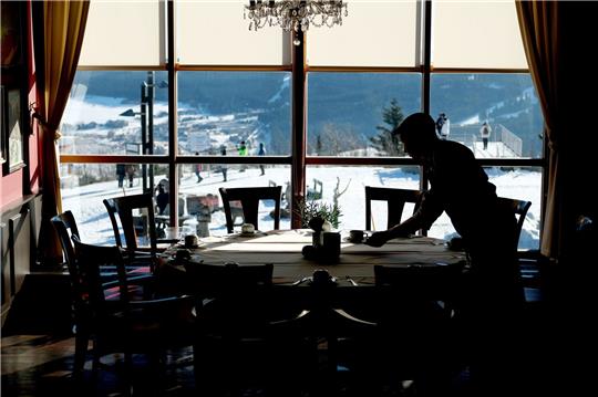 Vor allem geringfügig entlohnte Beschäftigte haben der Gastronomie den Rücken gekehrt.