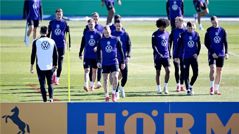 Alberei und Antipasti: Magie von San Siro als Titelfunke Vor dem Abflug nach Italien trainierten die Nationalspieler in Dortmund.