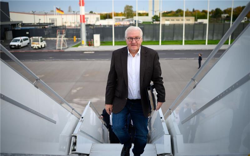 Steinmeier reist nach Tansania und Sambia Vor dem Abflug von Deutschland nach Tansania: Bundespräsident Frank-Walter Steinmeier reist nach Afrika.