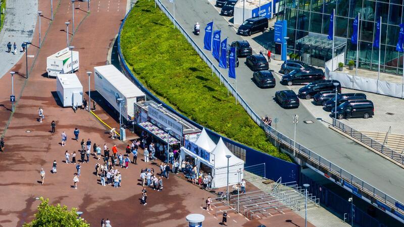 Mutmaßlicher Taylor-Swift-Stalker bleibt in Gewahrsam Vor dem Konzert in Gelsenkirchen nimmt die Polizei einen Stalker fest.