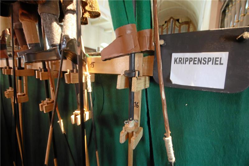Hinter den Kulissen einer Legende Vor mehr als 30 Jahren entstanden die Requisiten für das Stück. Foto: Gereke