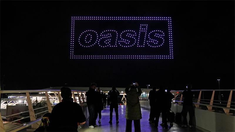 Oasis in Deutschland? Lichtershow lässt Fans aufhorchen Vor mehr als 30 Jahren wurde Oasis weltberühmt.