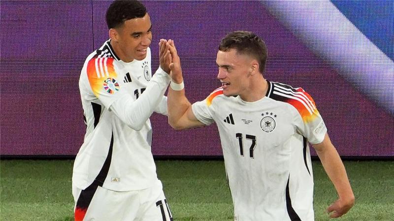 Vor vier Monaten beim EM-Eröffnungsspiel in München: Jamal Musiala (l) und 1:0-Schütze Florian Wirtz beim Torjubel nach dem 1:0. 
