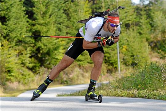 Vor zwei Jahren feierte Danilo Riethmüller als Dritter im Sprint der deutschen Meisterschaften seinen bislang letzten großen Erfolg. Der 23-Jährige will nun am Wochenende in Ruhpolding wieder auf sich aufmerksam machen. Foto: Deubert