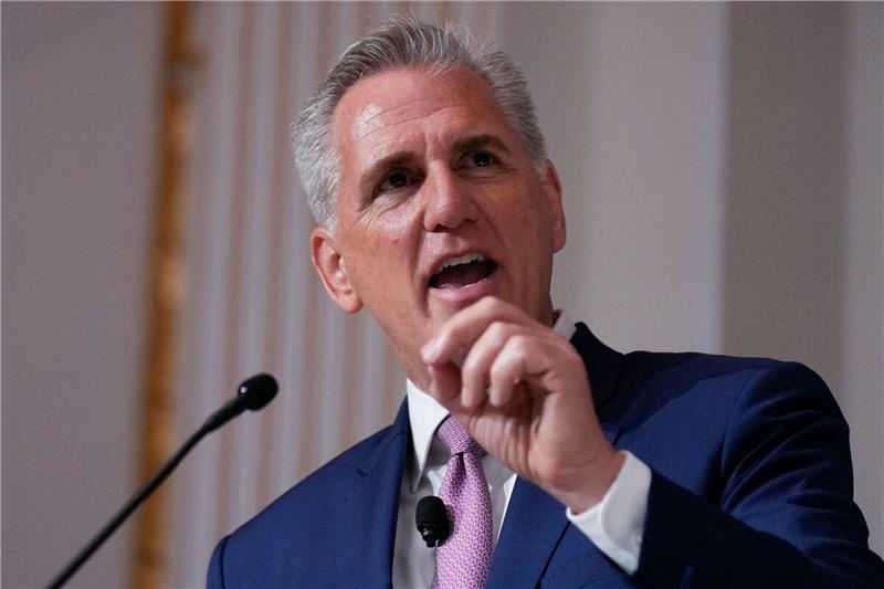 Vorsitzender des Repräsentantenhauses Kevin McCarthy hat seine Position im Streit um die Schuldenobergrenze bekräftigt.