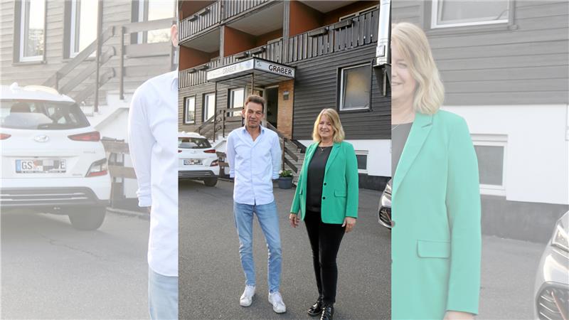 Wachwechsel am „Hotel Graber“: Wolfgang Graber geht in den Ruhestand. Ab dem 1. November ist Monika Mehring neue Chefin. Foto: Hartmann