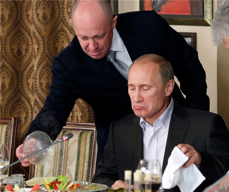 Kreml weist Verwicklung in Tod Prigoschins zurück Wagner-Chef Jewgeni Prigoschin (oben) und der russische Präsident Wladimir Putin hatten zuletzt Differenzen.