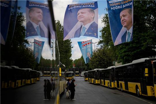 Wahlbanner des türkischen Präsidenten Erdogan in Istanbul.