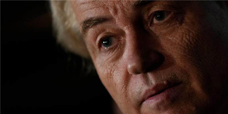 Erst Jubel, dann Pokern: Wahlsieger Wilders sucht Partner Wahlsieger Geert Wilders gibt sich nach seiner Wahl beim Thema Migration milde: «Wir bleiben innerhalb des Rahmens des Grundgesetzes», verspricht er.