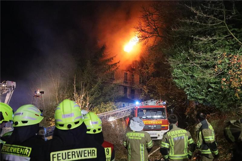 „Waldkater“ bei Lautenthal in Flammen