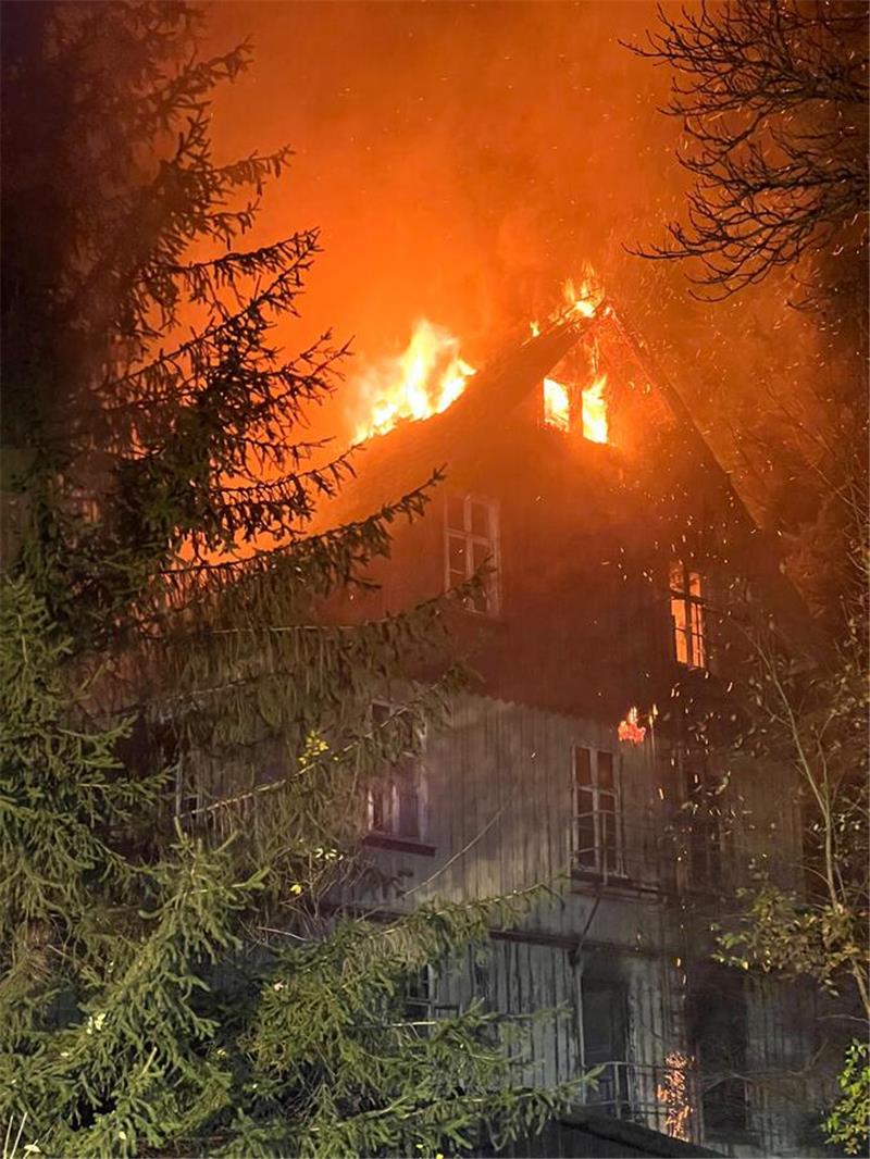 „Waldkater“ bei Lautenthal in Flammen