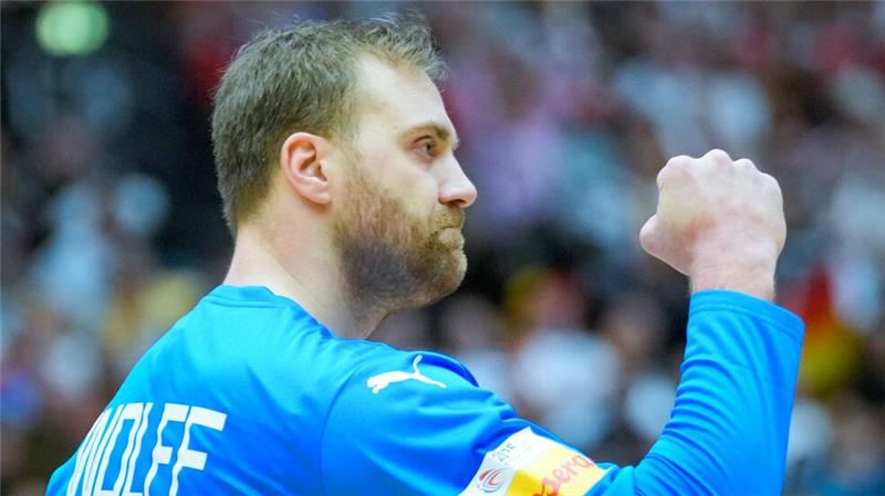 Dank Wolff: Handballer mit Zittersieg gegen die Schweiz War ein zuverlässiger Rückhalt der DHB-Auswahl: Torwart Andreas Wolff.