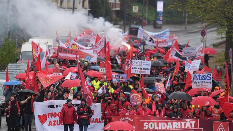 „Verzicht bringt nichts“ - IG Metall will Reallöhne sichern Warnstreiks in der Metall- und Elektroindustrie sind ab November möglich. (Foto: Archiv)