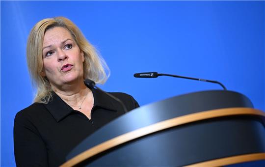Warnt davor, alle Muslime in Deutschland für islamistischen Terrorismus in Haftung zu nehmen: Nancy Faeser.