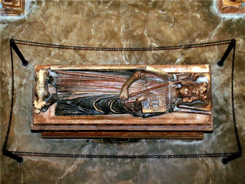 Was auch immer in der St. Ulrichs-Kapelle begraben liegt – ein Hintern ist es wohl nicht.  Archivfoto: Epping