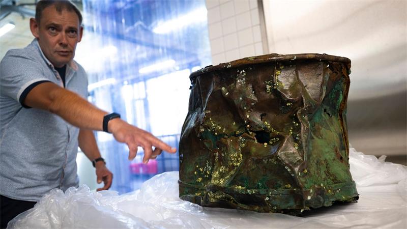Kochtopf und Kanone - Wracks erzählen Kriegsgeschichte Was bereitete der Smutje an Bord in diesem Mannschaftskochtopf für 110 Mann Besatzug zu?