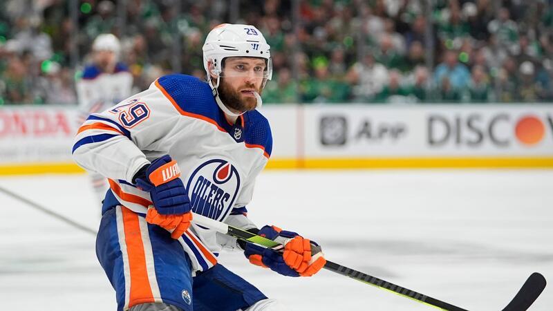 Was hat Leon Draisaitl nicht alles erreicht in seiner NHL-Karriere: Topscorer, wertvollster Spieler - aber die Meisterschaft fehlt.
