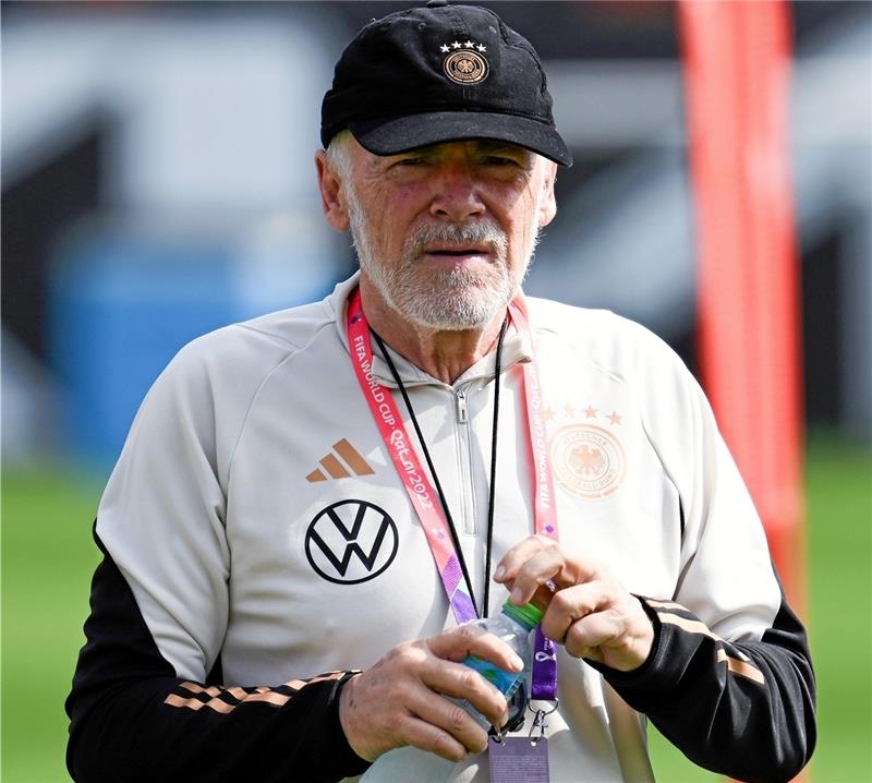 Was traut Hermann Gerland dem deutschen Fußball noch zu? Der Kulttrainer hat viele Talente entdeckt, die 2014 Weltmeister wurden. Foto: dpa