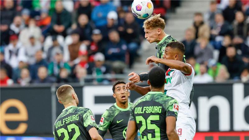 Wechselt erneut nach Frankreich: Abwehrspieler Nicolas Cozza vom VfL Wolfsburg (oben).