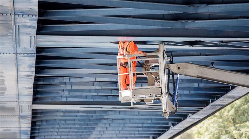 Wegen Bauarbeiten bleibt die A1 an der Norderelbbrücke am Wochenende gesperrt. (Archivfoto)