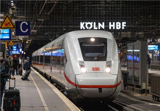Wegen Bauarbeiten kommt es am Kölner Hauptbahnhof zu starken Einschränkungen für Reisende.