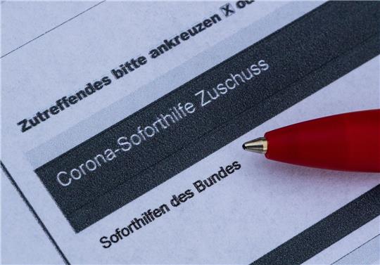 Wegen Corona: Liquiditätsbedrohte Unternehmen erhielten vom Bund Zuschüsse von mehr als 75 Milliarden Euro.