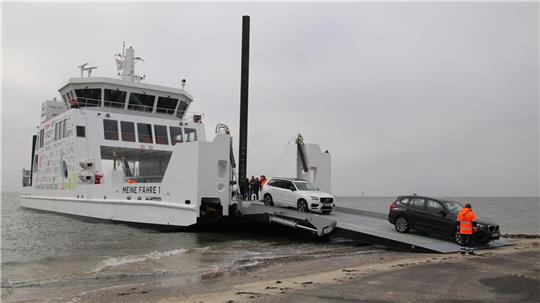 Wegen anhaltend hoher Verluste stellt die Reederei Meine Fähre den Betrieb ein - am 3. Mai fährt die letzte Fähre von Norderney nach Norddeich. (Archivbild)