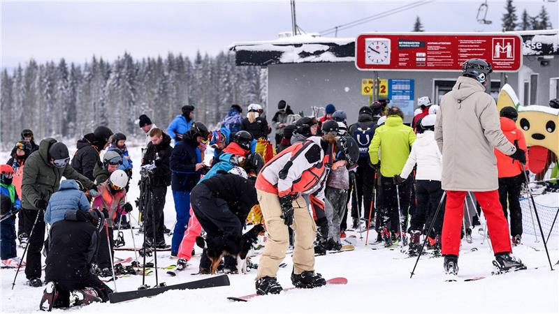 Wegen der schulfreien Tage und dem winterlichen Wetter dürfte es in den nächsten Tagen wieder voll werden im Harz. (Archivbild)