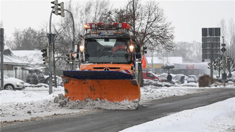 Wegen des Warnstreiks kann auf den Straßen der Winterdienst ausfallen.