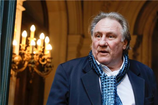 Wegen erneuter Vorwürfe sexueller Übergriffe ist der französische Schauspielstar Gérard Depardieu zum Verhör geladen worden (Archivbild).
