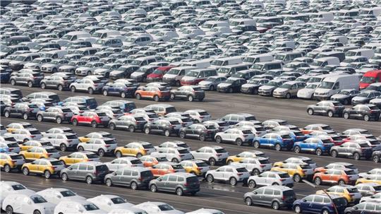 Wegen rechtswidriger Absprachen müssen Autohersteller hohe Strafen zahlen. (Archivbild) 