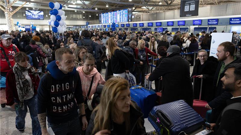 Wegen technischer Panne: Chaos an sämtlichen griechischen Flughäfen. 