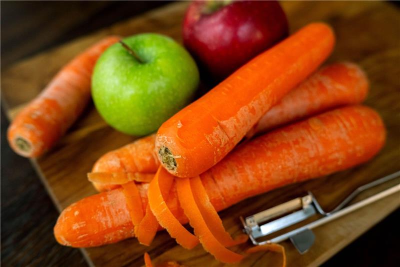 Wegfallen sollte die Mehrwertsteuer unter anderem für Obst und Gemüse aus der EU in Bio-Qualität.