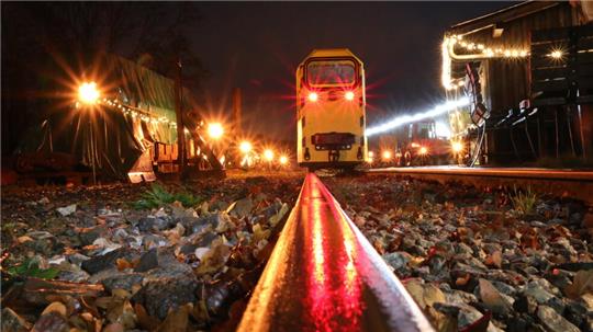 Weihnachtliche Stimmung und bezaubernde Technik lockt zum „Lebendigen Advent“ an den Schroederstollen.