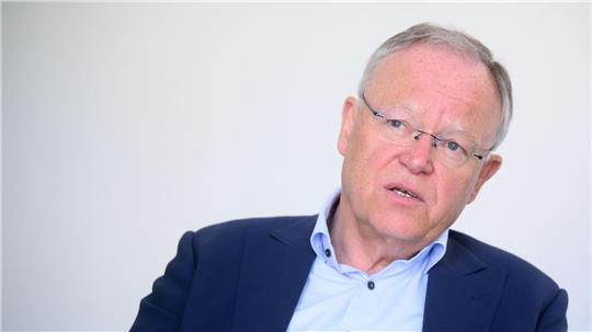 Weil blickt zurück auf den VW-Dieselskandal, den er als Ministerpräsident parallel zur Flüchtlingskrise meistern musste. (Archivbild)
