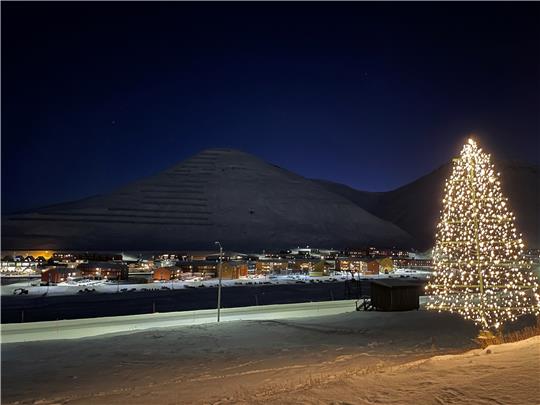Weiße Weihnacht ist auf Spitzbergen in der Arktis garantiert.